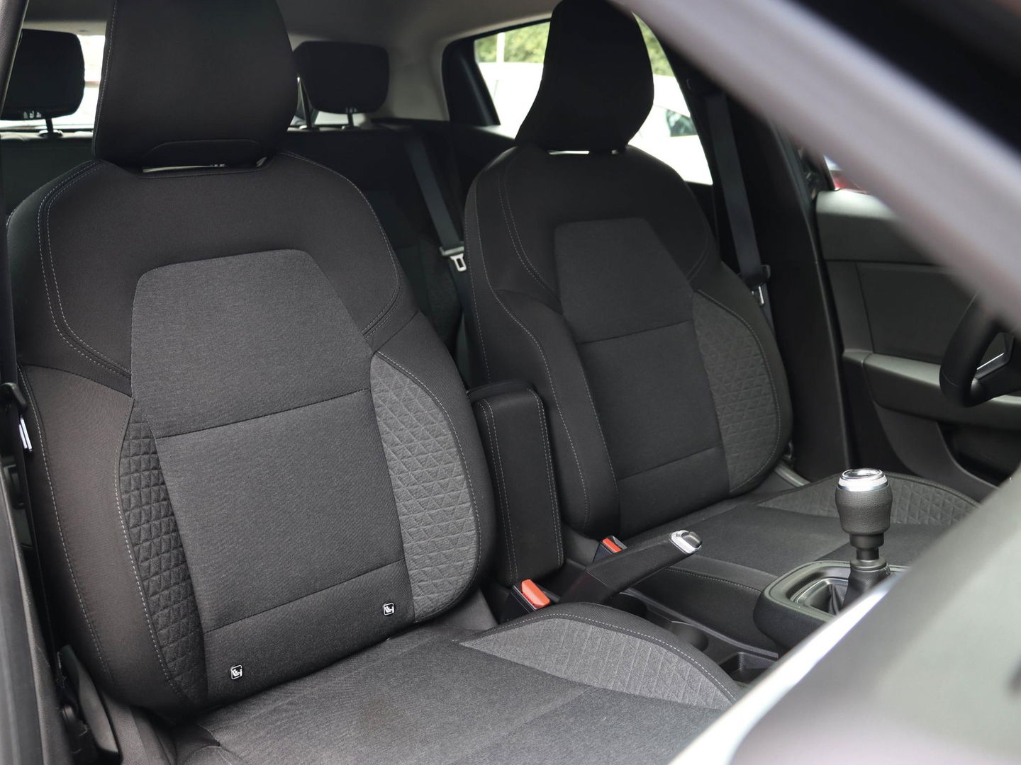 Renault Clio 1.0 TCe 90 Zen | Navigatie | Parkeersensoren