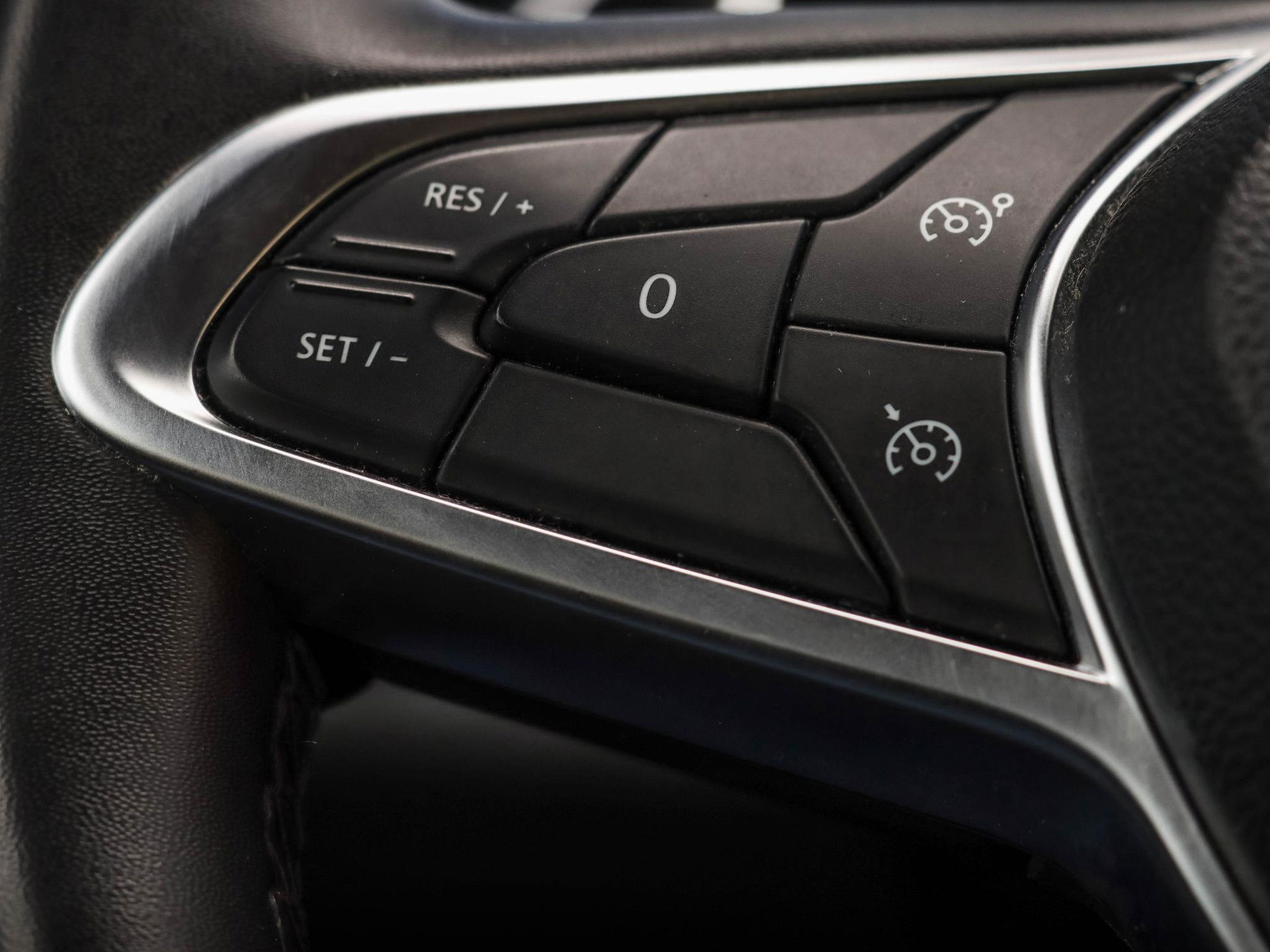 Renault Clio 1.0 TCe 90 Zen | Navigatie | Parkeersensoren