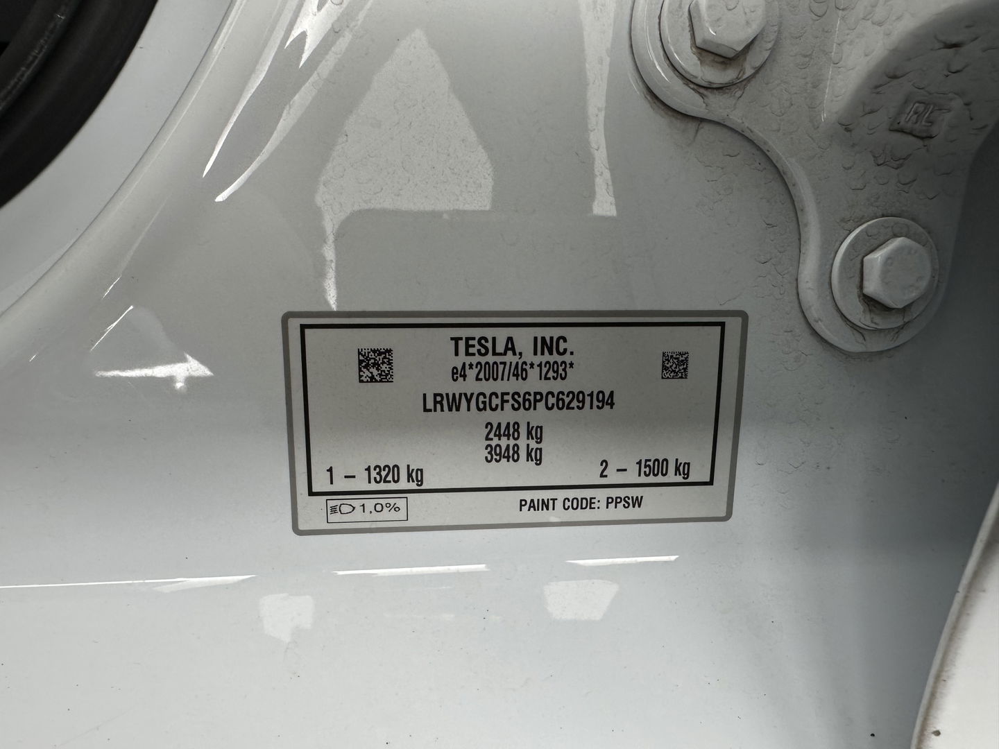 Tesla Model Y RWD 58 kWh [ 3-Fase ] {SOH-93%} (INCL-BTW) Aut. *PANO | AUTO-PILOT | LUXURY-LEATHER | TOP-VIEW | NAVI-FULLMAP | MATRIX-LED | DIGI-COCKPIT | KEYLESS | CAMERA | DAB+ | HEATED-COMFORTSEATS | PRIVACY-GLASS*