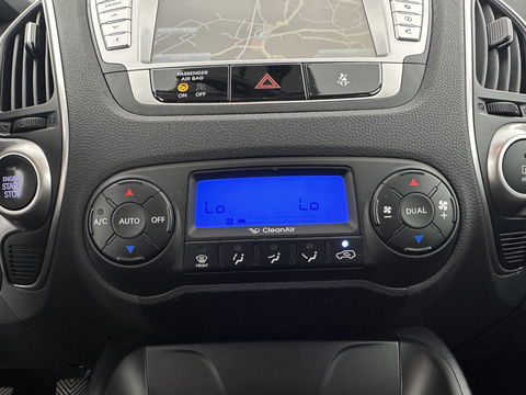 Hyundai ix35 1.7 CRDi Active *LEATHER-FABRIC | NAVI-FULLMAP | CAMERA | KEYLESS | ECC | CRUISE | COMFORT-SEATS | PRIVACY-GLASS | 17''ALU*