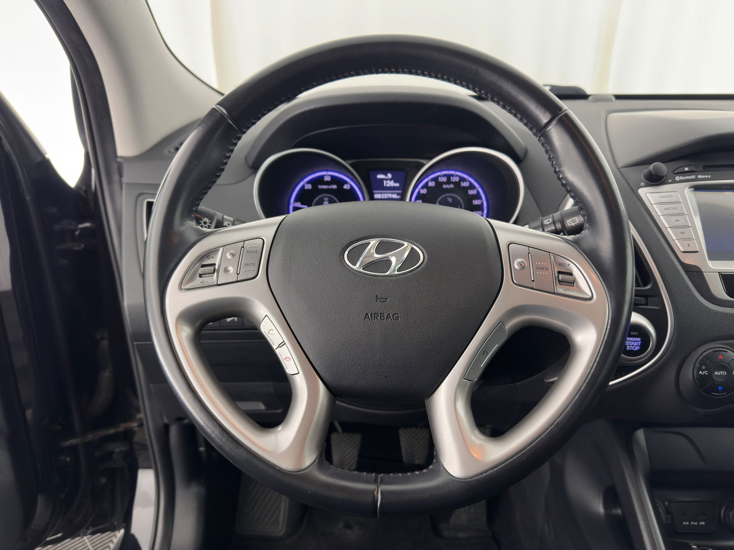 Hyundai ix35 1.7 CRDi Active *LEATHER-FABRIC | NAVI-FULLMAP | CAMERA | KEYLESS | ECC | CRUISE | COMFORT-SEATS | PRIVACY-GLASS | 17''ALU*