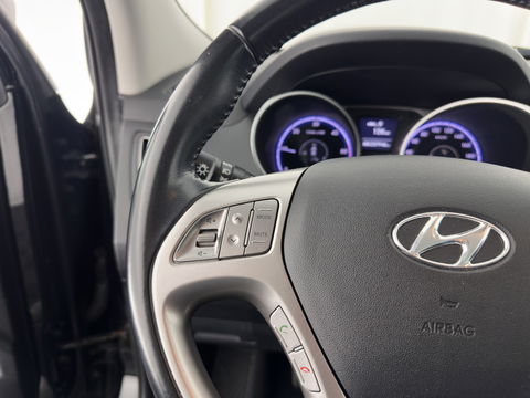 Hyundai ix35 1.7 CRDi Active *LEATHER-FABRIC | NAVI-FULLMAP | CAMERA | KEYLESS | ECC | CRUISE | COMFORT-SEATS | PRIVACY-GLASS | 17''ALU*