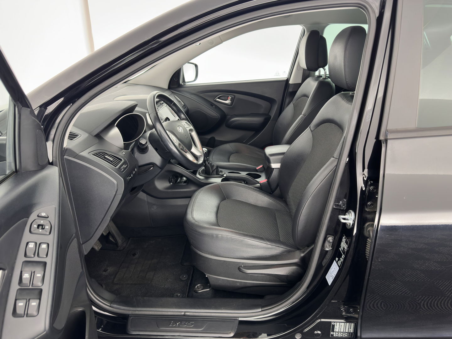 Hyundai ix35 1.7 CRDi Active *LEATHER-FABRIC | NAVI-FULLMAP | CAMERA | KEYLESS | ECC | CRUISE | COMFORT-SEATS | PRIVACY-GLASS | 17''ALU*