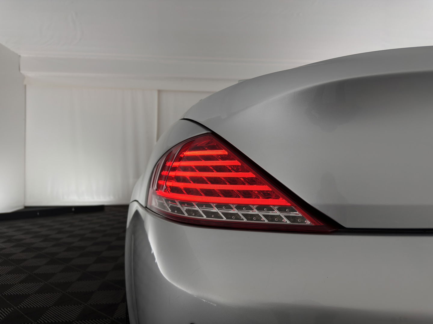BMW 6 Serie Cabrio 650i Aut. *LUXURY-LEATHER | BI-XENON | MEMORY-PACK | SHIFT-PADDLES | HEATED-SPORTSEATS | KEYLESS | NAVI-FULLMAP | ECC | HEAD-UP | PDC | CRUISE | AIRSCARF | 19''ALU*