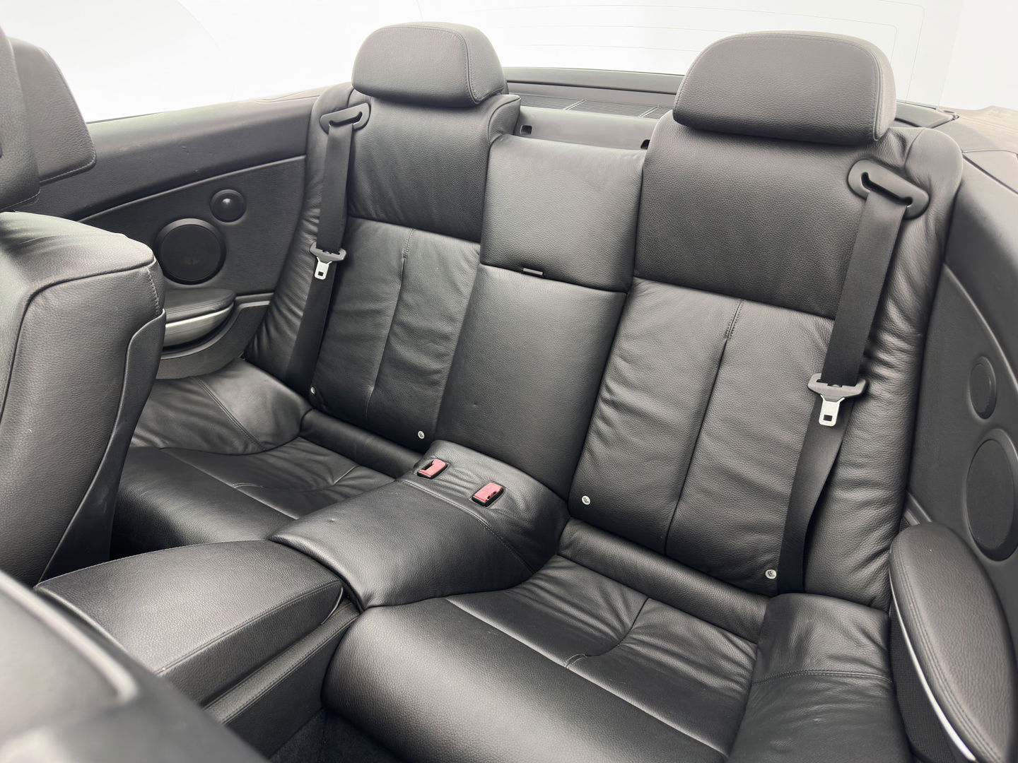 BMW 6 Serie Cabrio 650i Aut. *LUXURY-LEATHER | BI-XENON | MEMORY-PACK | SHIFT-PADDLES | HEATED-SPORTSEATS | KEYLESS | NAVI-FULLMAP | ECC | HEAD-UP | PDC | CRUISE | AIRSCARF | 19''ALU*