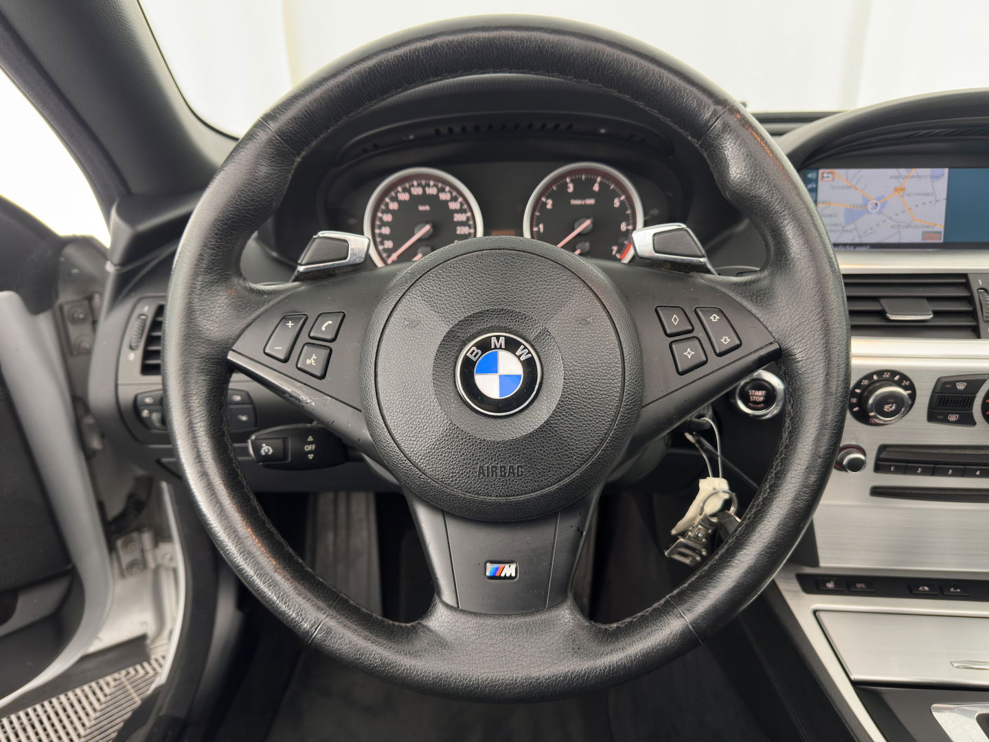 BMW 6 Serie Cabrio 650i Aut. *LUXURY-LEATHER | BI-XENON | MEMORY-PACK | SHIFT-PADDLES | HEATED-SPORTSEATS | KEYLESS | NAVI-FULLMAP | ECC | HEAD-UP | PDC | CRUISE | AIRSCARF | 19''ALU*