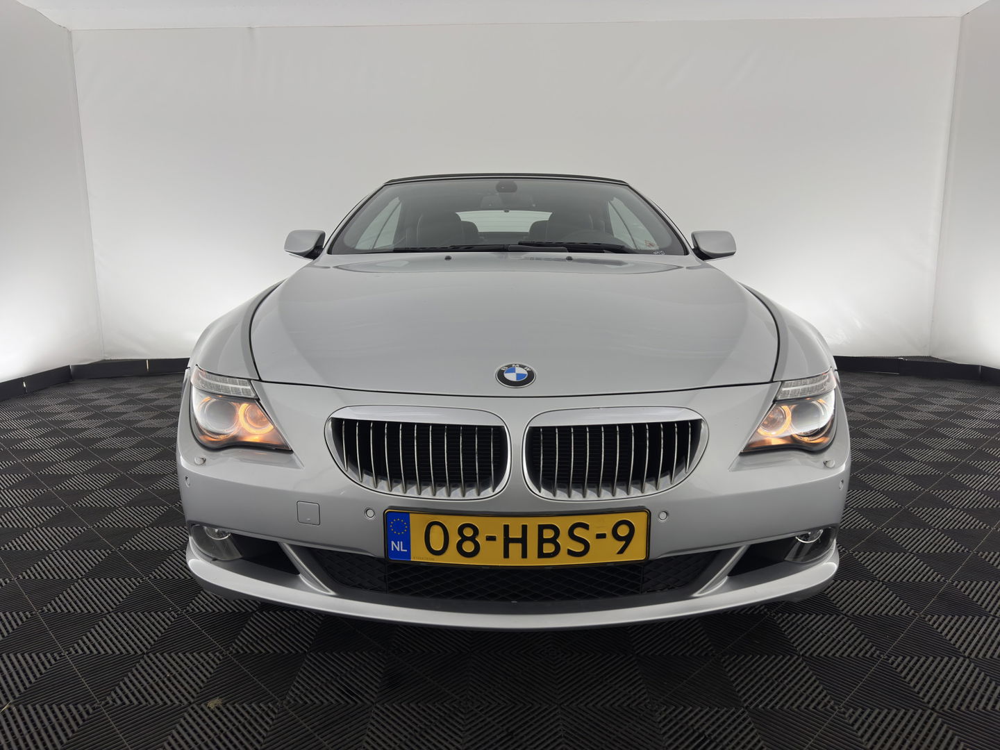 BMW 6 Serie Cabrio 650i Aut. *LUXURY-LEATHER | BI-XENON | MEMORY-PACK | SHIFT-PADDLES | HEATED-SPORTSEATS | KEYLESS | NAVI-FULLMAP | ECC | HEAD-UP | PDC | CRUISE | AIRSCARF | 19''ALU*