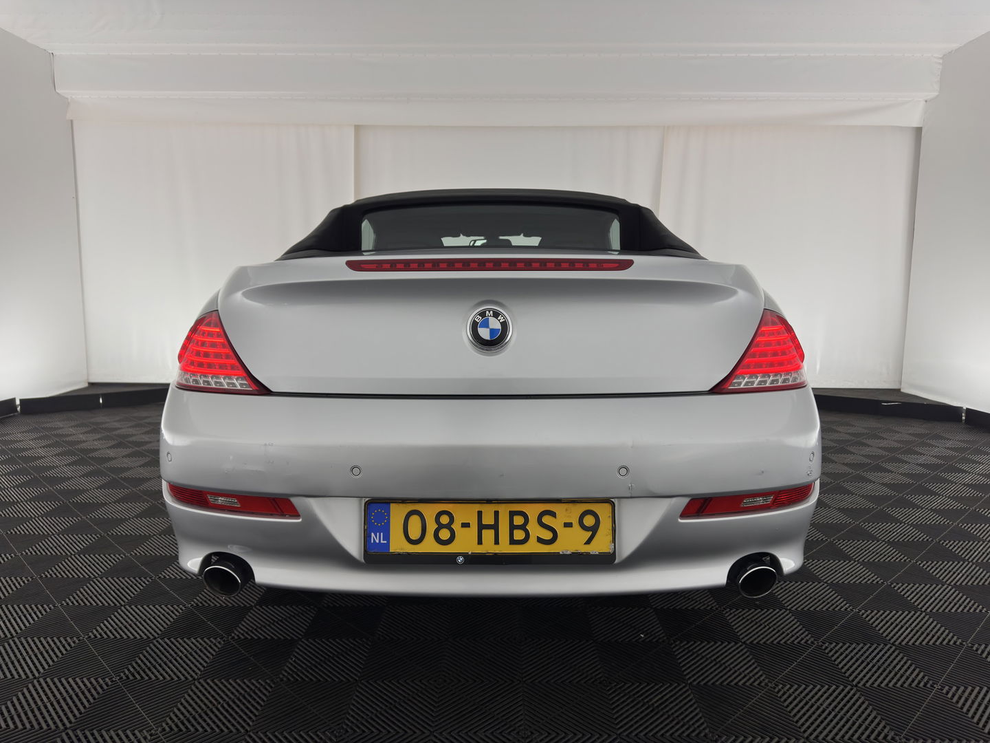BMW 6 Serie Cabrio 650i Aut. *LUXURY-LEATHER | BI-XENON | MEMORY-PACK | SHIFT-PADDLES | HEATED-SPORTSEATS | KEYLESS | NAVI-FULLMAP | ECC | HEAD-UP | PDC | CRUISE | AIRSCARF | 19''ALU*
