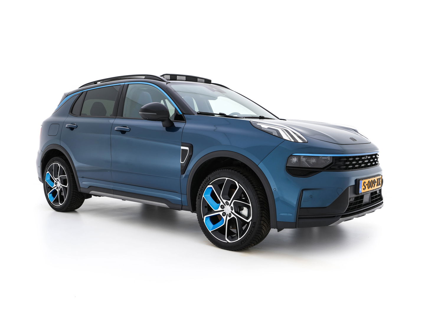 Lynk & Co 01 1.5 (INCL-BTW) Aut. *PANO | FULL-LED | ADAPTIVE-CRUISE | MICROFIBRE | BLIND-SPOT | MEMORY-PACK | DIGI-COCKPIT | HEATED-SPORTSEATS | TOPVIEW | KEYLESS | DAB+ | NAVI-FULLMAP |  ECC | AMBIENT-LIGHT