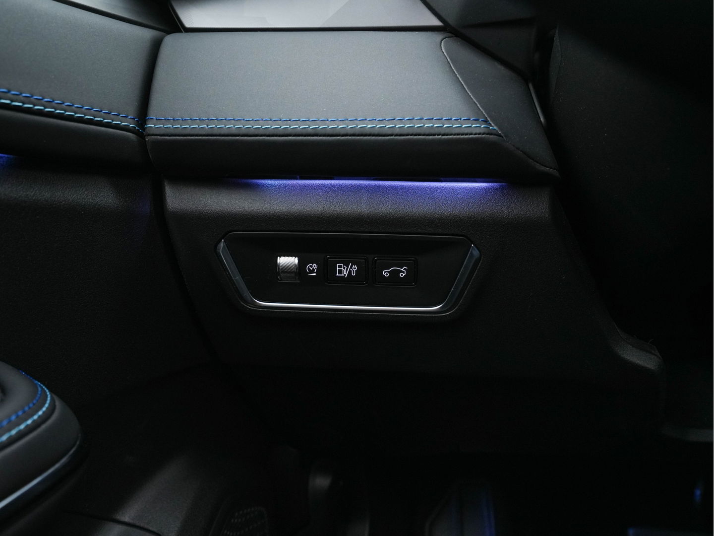 Lynk & Co 01 1.5 (INCL-BTW) Aut. *PANO | FULL-LED | ADAPTIVE-CRUISE | MICROFIBRE | BLIND-SPOT | MEMORY-PACK | DIGI-COCKPIT | HEATED-SPORTSEATS | TOPVIEW | KEYLESS | DAB+ | NAVI-FULLMAP |  ECC | AMBIENT-LIGHT