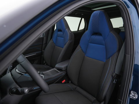 Lynk & Co 01 1.5 (INCL-BTW) Aut. *PANO | FULL-LED | ADAPTIVE-CRUISE | MICROFIBRE | BLIND-SPOT | MEMORY-PACK | DIGI-COCKPIT | HEATED-SPORTSEATS | TOPVIEW | KEYLESS | DAB+ | NAVI-FULLMAP |  ECC | AMBIENT-LIGHT
