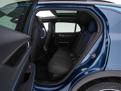 Lynk & Co 01 1.5 (INCL-BTW) Aut. *PANO | FULL-LED | ADAPTIVE-CRUISE | MICROFIBRE | BLIND-SPOT | MEMORY-PACK | DIGI-COCKPIT | HEATED-SPORTSEATS | TOPVIEW | KEYLESS | DAB+ | NAVI-FULLMAP |  ECC | AMBIENT-LIGHT