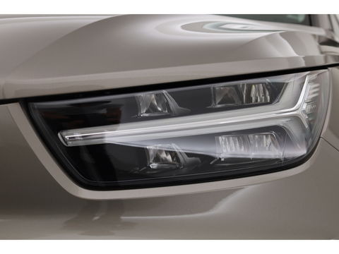 Volvo XC40 1.5 T5 Recharge Inscription | Pano-dak | Leer | 21 inch | Stoel + stuurverw. | camera |