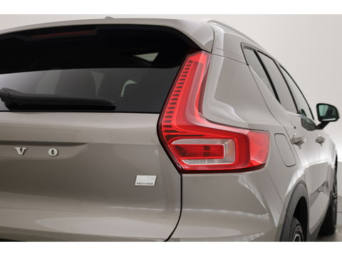 Volvo XC40 1.5 T5 Recharge Inscription | Pano-dak | Leer | 21 inch | Stoel + stuurverw. | camera |