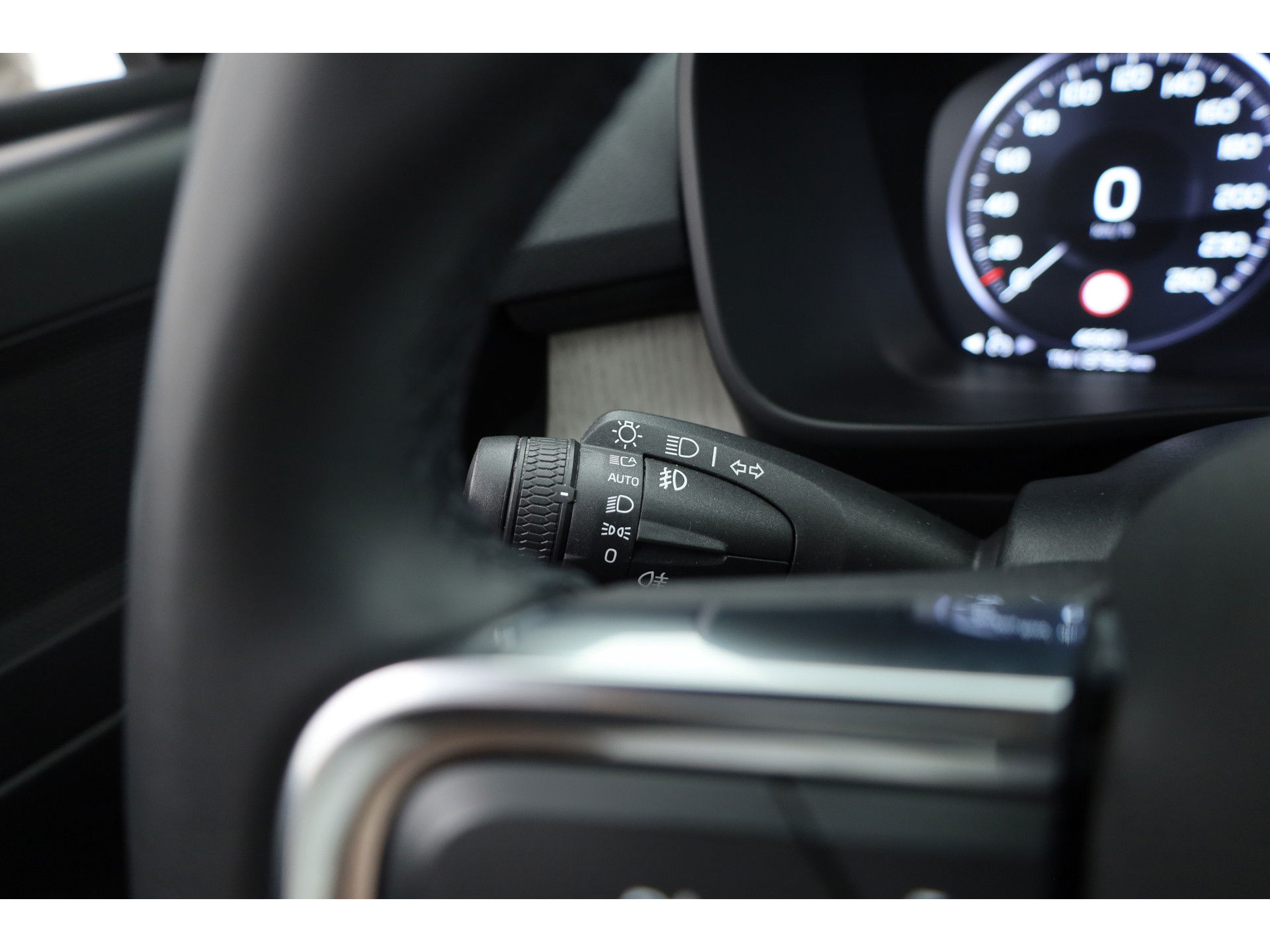 Volvo XC40 1.5 T5 Recharge Inscription | Pano-dak | Leer | 21 inch | Stoel + stuurverw. | camera |