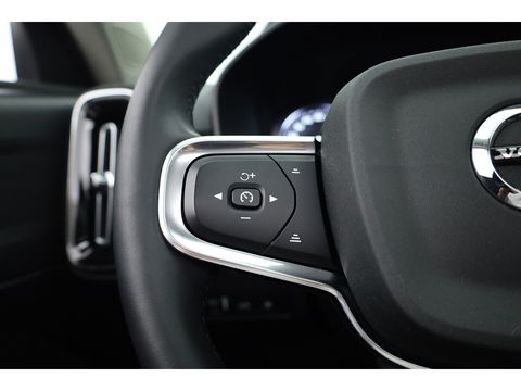Volvo XC40 1.5 T5 Recharge Inscription | Pano-dak | Leer | 21 inch | Stoel + stuurverw. | camera |