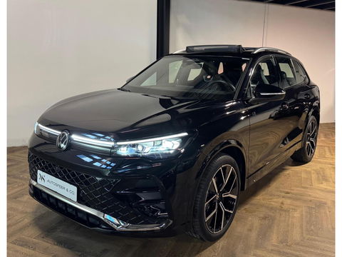 Volkswagen Tiguan 1.5 eTSI R-Line Edition PANO KEYLESS