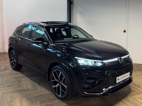 Volkswagen Tiguan 1.5 eTSI R-Line Edition PANO KEYLESS