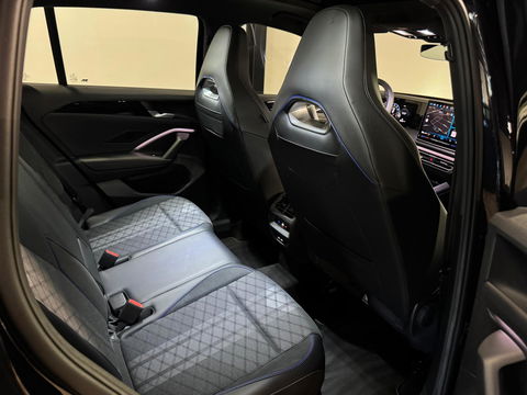 Volkswagen Tiguan 1.5 eTSI R-Line Edition PANO KEYLESS