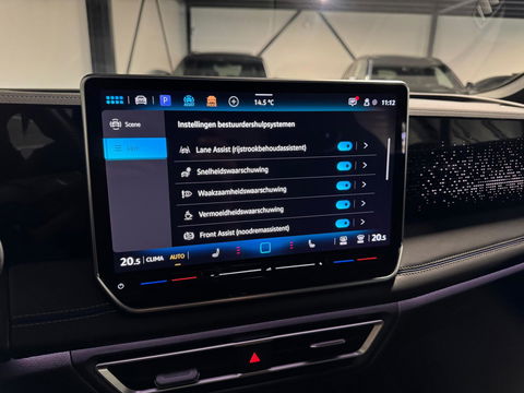 Volkswagen Tiguan 1.5 eTSI R-Line Edition PANO KEYLESS