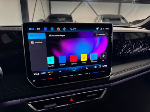 Volkswagen Tiguan 1.5 eTSI R-Line Edition PANO KEYLESS
