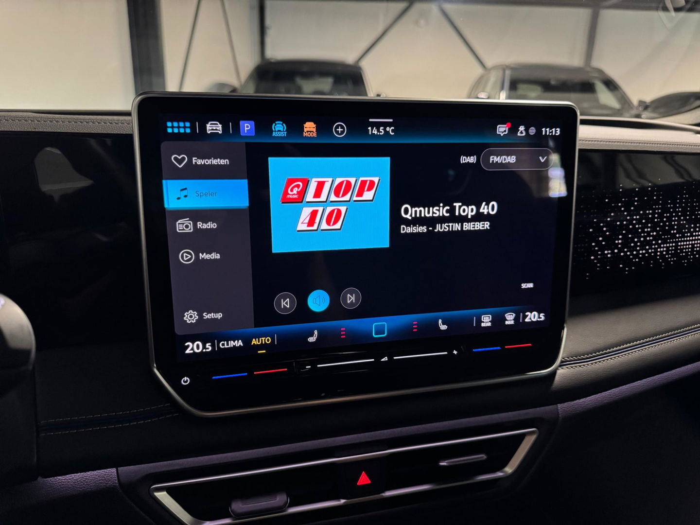 Volkswagen Tiguan 1.5 eTSI R-Line Edition PANO KEYLESS
