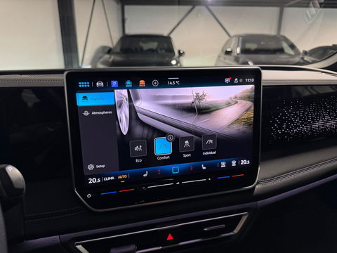 Volkswagen Tiguan 1.5 eTSI R-Line Edition PANO KEYLESS