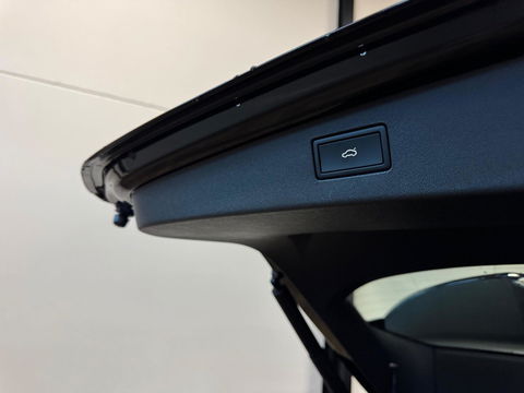 Volkswagen Tiguan 1.5 eTSI R-Line Edition PANO KEYLESS