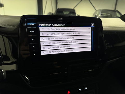 Volkswagen T-Roc 1.5 TSI R-Line Edition PANO KEYLESS
