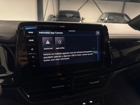 Volkswagen T-Roc 1.5 TSI R-Line Edition PANO KEYLESS