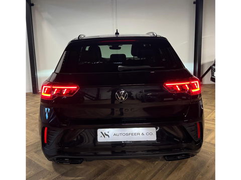 Volkswagen T-Roc 1.5 TSI R-Line Edition PANO KEYLESS