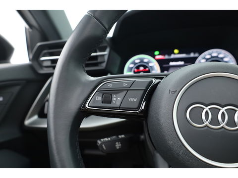 Audi A3 Sportback 45 TFSI e S Line | Pano | Navi | Keyless | Elek. Achterklep | Stoelverw. | Apple CarPlay