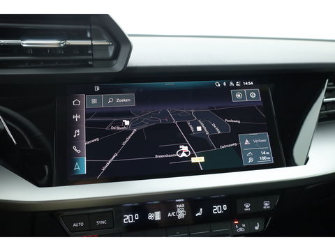 Audi A3 Sportback 45 TFSI e S Line | Pano | Navi | Keyless | Elek. Achterklep | Stoelverw. | Apple CarPlay