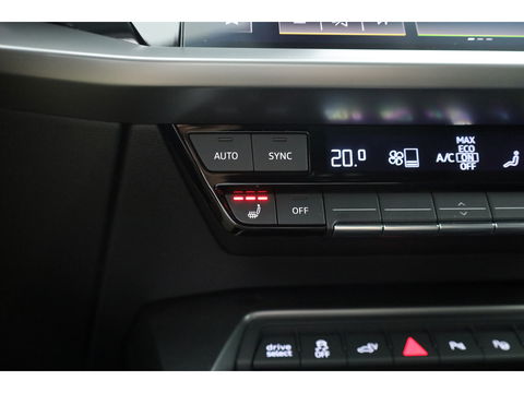 Audi A3 Sportback 45 TFSI e S Line | Pano | Navi | Keyless | Elek. Achterklep | Stoelverw. | Apple CarPlay