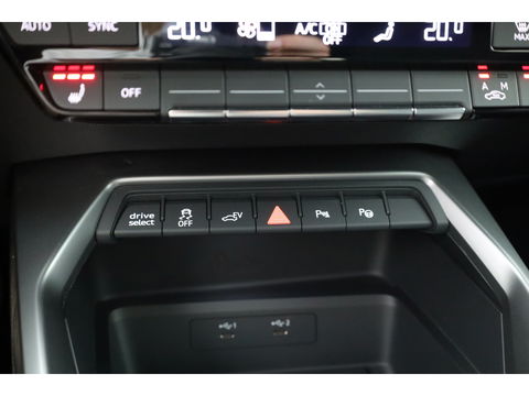 Audi A3 Sportback 45 TFSI e S Line | Pano | Navi | Keyless | Elek. Achterklep | Stoelverw. | Apple CarPlay