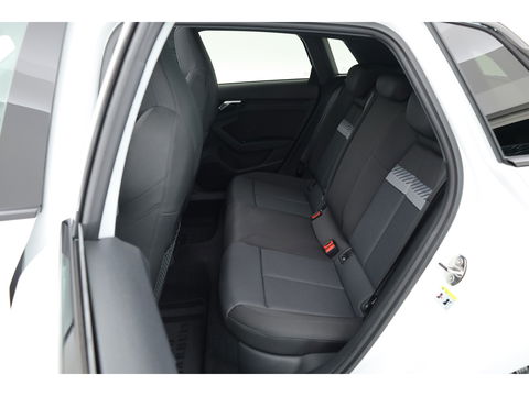 Audi A3 Sportback 45 TFSI e S Line | Pano | Navi | Keyless | Elek. Achterklep | Stoelverw. | Apple CarPlay