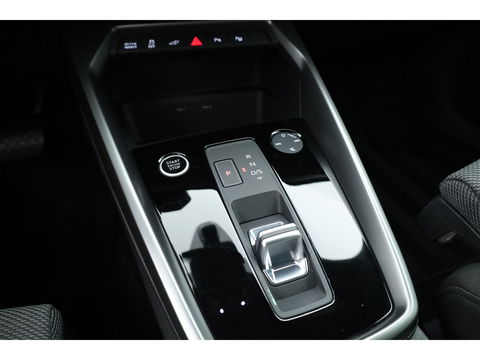 Audi A3 Sportback 45 TFSI e S Line | Pano | Navi | Keyless | Elek. Achterklep | Stoelverw. | Apple CarPlay