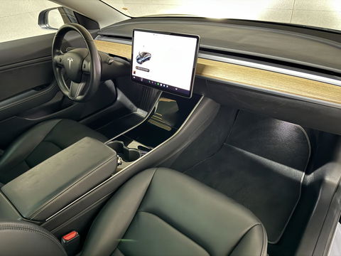 Tesla Model 3 Long Range AWD 75 kWh Autopilot Pano NAP