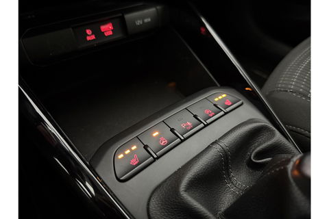 Kia Stonic 1.0 T-GDi ComfortLine | Camera | LED | Carplay | Cruise | Airco | Parkeersens. | 17"LMV