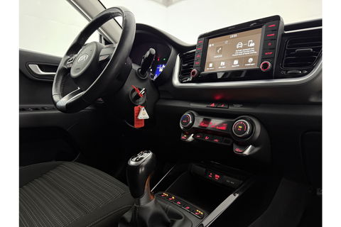 Kia Stonic 1.0 T-GDi ComfortLine | Camera | LED | Carplay | Cruise | Airco | Parkeersens. | 17"LMV