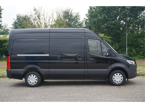 Mercedes-Benz Sprinter 317CDI Pro L2H2 BPM VRIJ!! 10.25" Mbux Cam, Gev. Stoel, 3.5T Trekgewicht, LED!! NR. A184*