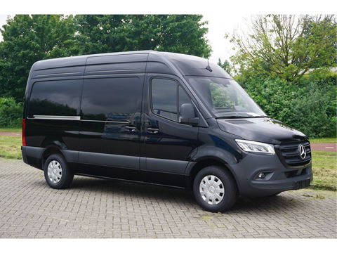 Mercedes-Benz Sprinter 317CDI Pro L2H2 BPM VRIJ!! 10.25" Mbux Cam, Gev. Stoel, 3.5T Trekgewicht, LED!! NR. A574*