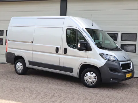 Peugeot Boxer 2.0 BlueHDI 131pk Euro 6 L2H2 -Trekhaak - Navi - Cruise - Airco