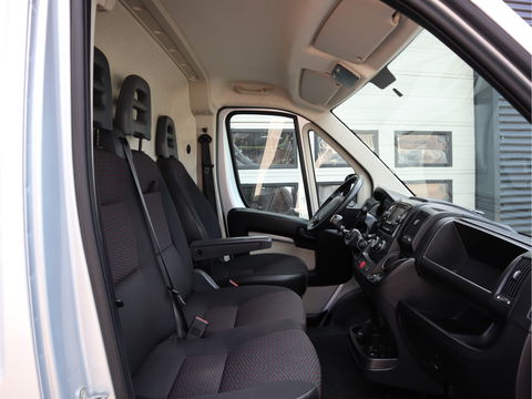 Peugeot Boxer 2.0 BlueHDI 131pk Euro 6 L2H2 -Trekhaak - Navi - Cruise - Airco