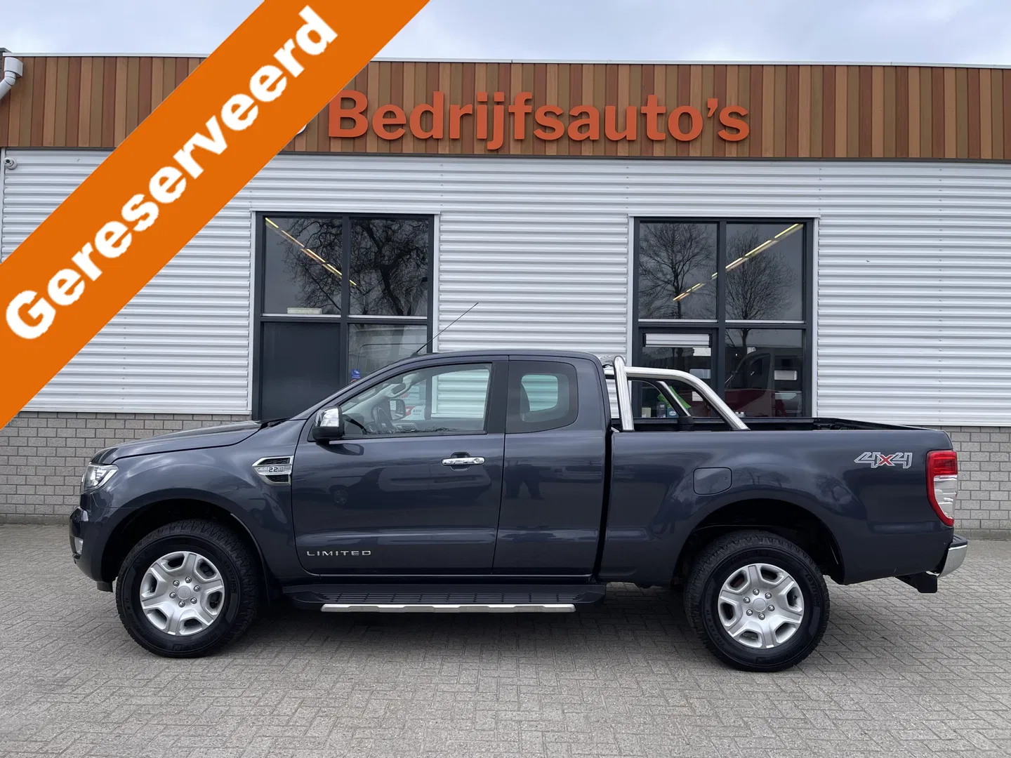 Ford Ranger 2.2 TDCi 160pk automaat 4x4 Limited Supercab / rijklaar € 22.950 ex btw / lease vanaf € 446 / airco / cruise / navi / leer / trekhaak 3500 kg !