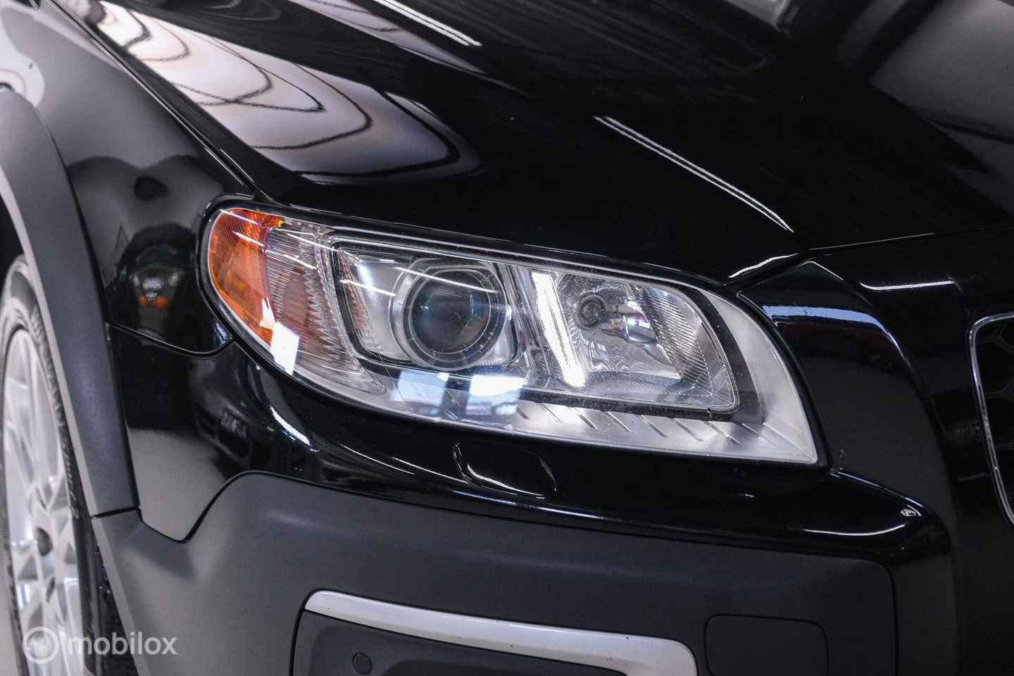 Volvo XC70 2.4 D5 Summum AWD | Schuifdak | LED | Leder | Trekhaak | Navigatie | Rijklaarprijs |