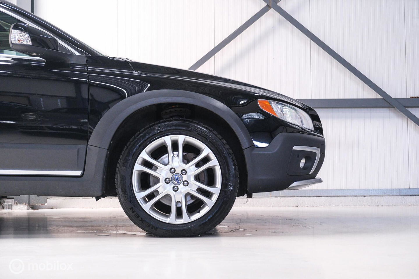 Volvo XC70 2.4 D5 Summum AWD | Schuifdak | LED | Leder | Trekhaak | Navigatie | Rijklaarprijs |