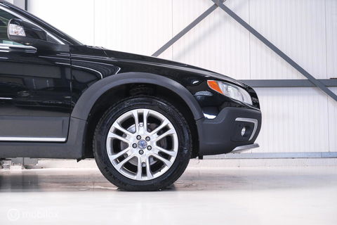 Volvo XC70 2.4 D5 Summum AWD | Schuifdak | LED | Leder | Trekhaak | Navigatie | Rijklaarprijs |