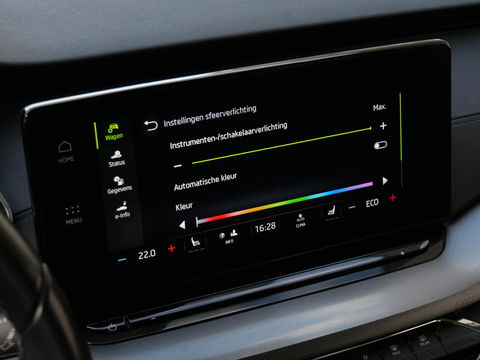 Škoda Octavia Combi 1.4TSi PHEV BUSINESS ED/ ADAPTIVE CRUISE/ SFEERVERLICHTING/ ELEKT. KLEP/ PDC V+A