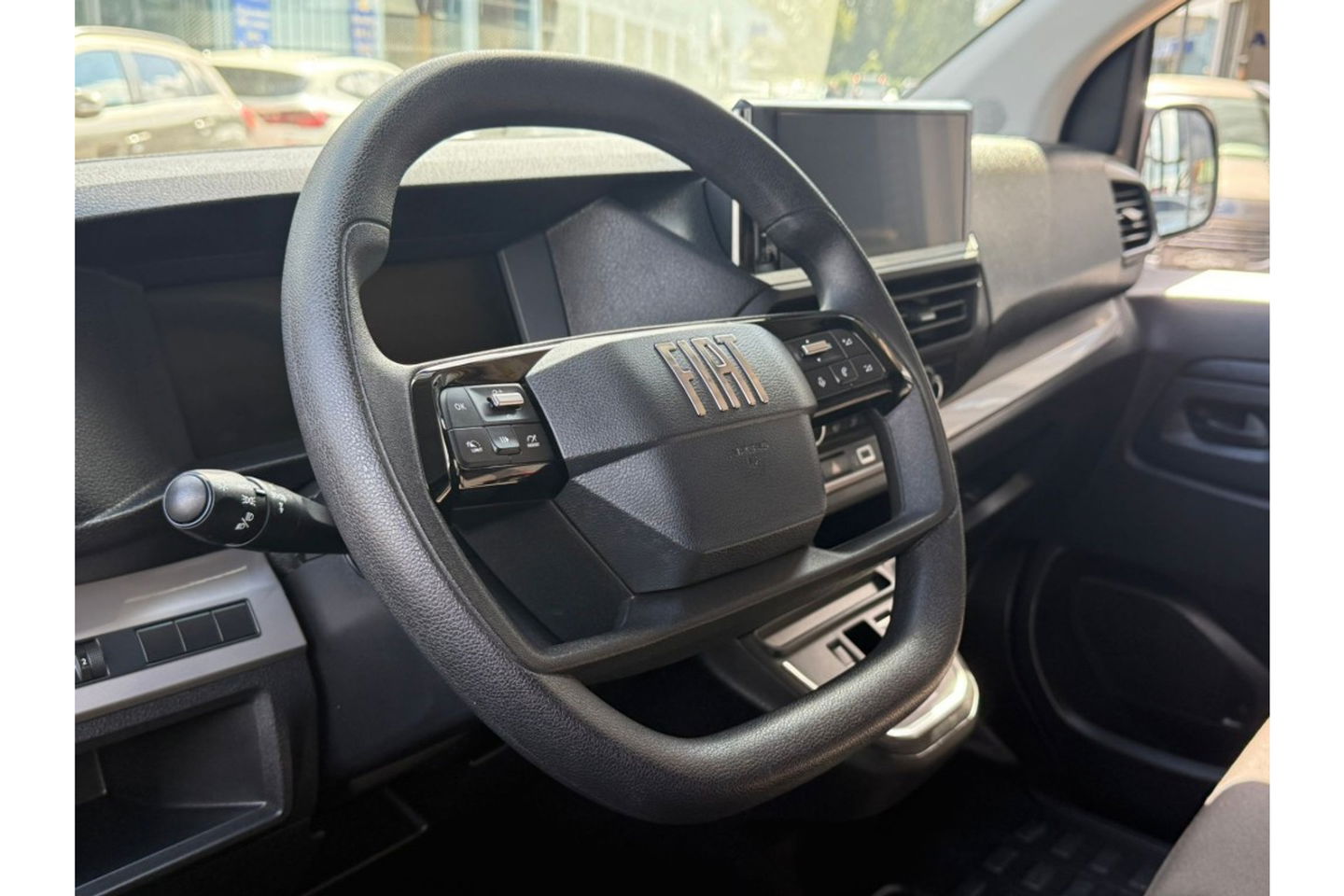 Fiat Scudo 2.0D 180PK AUTOMAAT 3ZITPL AIRCO PDC-CAMERA NAVI-CARPLAY.